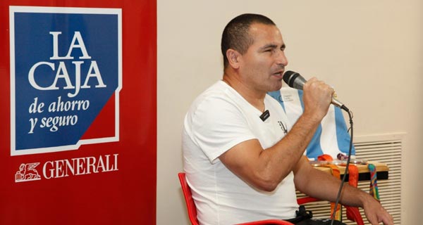 Durante la charla, Silvio contó al equipo de La Caja su historia de vida y proceso de transformación a través del deporte.