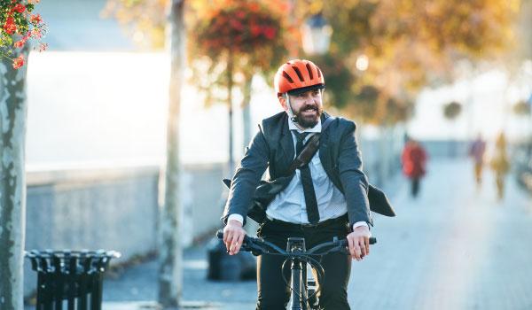 La movilidad en la nueva etapa del DISPO, cómo eligen trasladarse los argentinos: la bicicleta y la caminata son los favoritos.